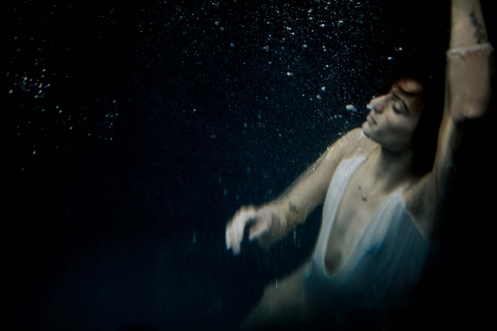 深海から空へ 上昇と希望の軌跡：My Little Love